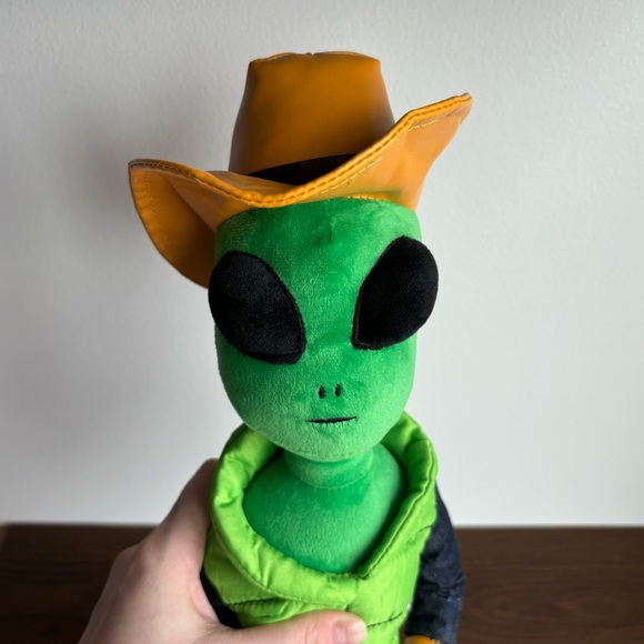 Alien Fresh Jerky Area 51 Stuffed Alien Plush Toy - Picture 4 of 7